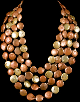 GOLD / BRICK TINTED BUTTON PEARL NECKLACE