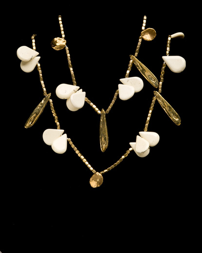 WHITE TURQUOISE TEAR SHAPE BRASS PEARL IMPRESSION